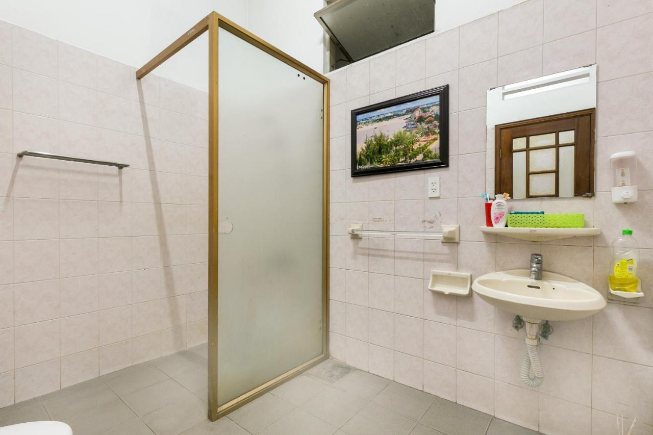 Spot On 710 Sakura Hostel Cholon Bandar Ho Chi Minh Luaran gambar